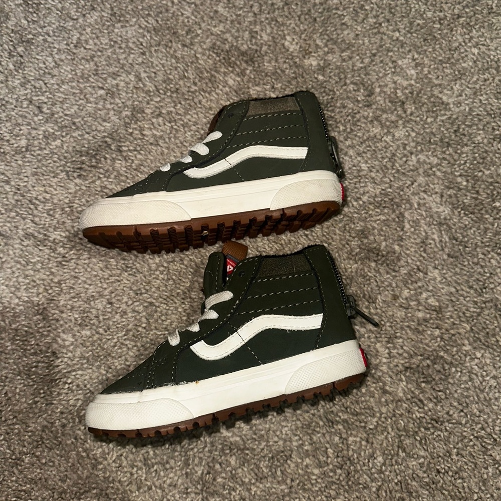 Baby shoes vans used size 6